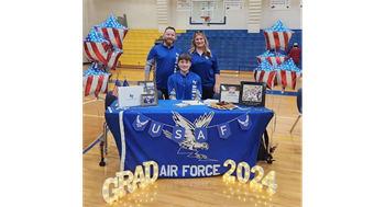 Former Arsenal Player signs with the Air Force Academy